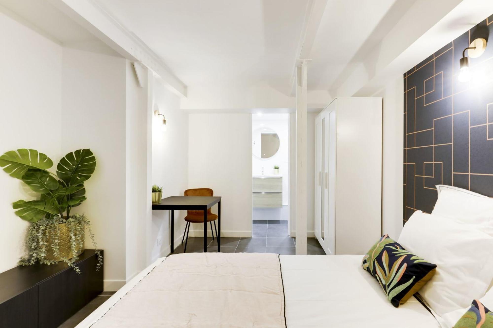 Appartement Renovated&bright - Street Side